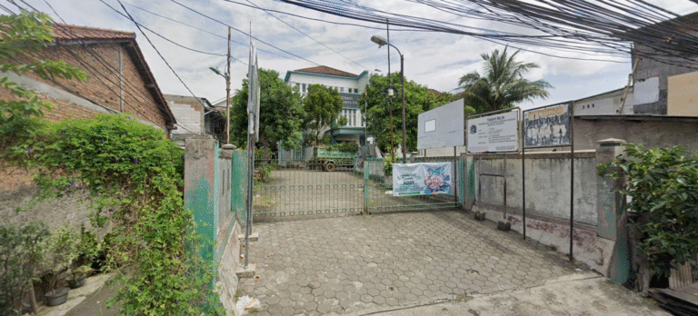Puskesmas Kelurahan Jatinegara Kaum